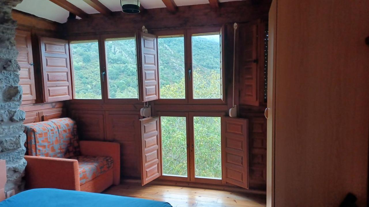 A Palleira Castro Caldelas Exteriér fotografie